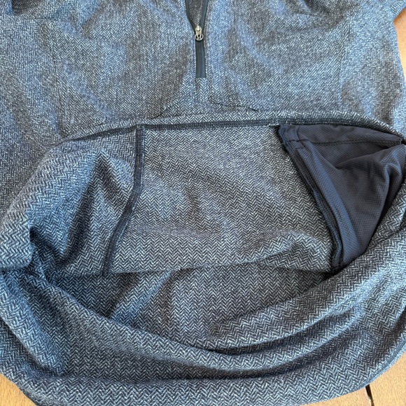 Lululemon Runderful 1/2 Zip Long Sleeve Shirt Grey Herringbone Sz 10‎ Reflective - Picture 11 of 15
